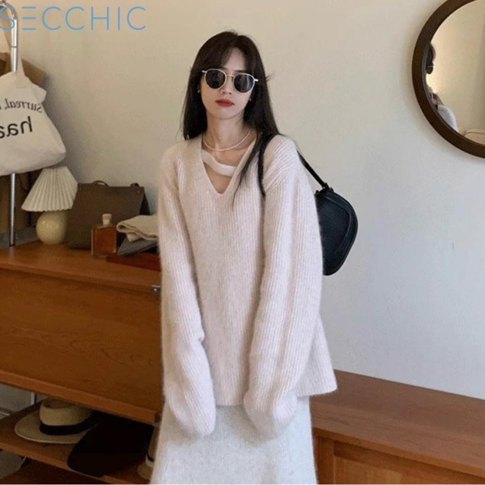 chic Beige V-Neck Sweater
